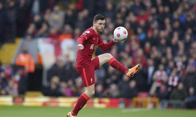 开云下载-转折点阿贾克斯造点机会；足总杯最后时刻攻防权衡；球迷炸锅；身体对抗强度拉满的简单介绍