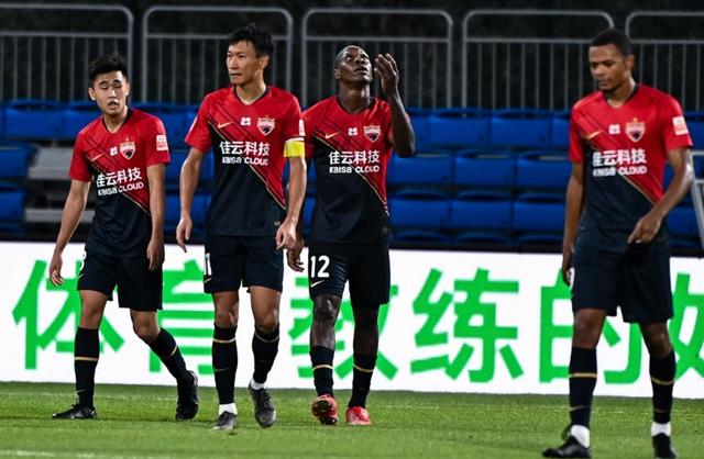 里昂今夜伤情更新，志在中超名次提升，气氛紧张，轮换策略成焦点(eternity相濡以沫剧情介绍)